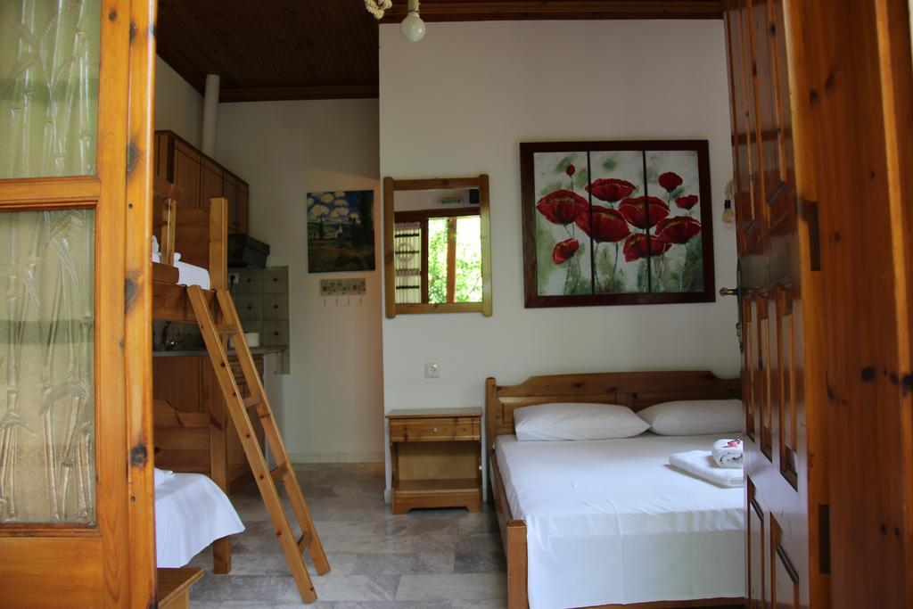 Ferienwohnung Patroudis House Skala Rachoni  Zimmer foto
