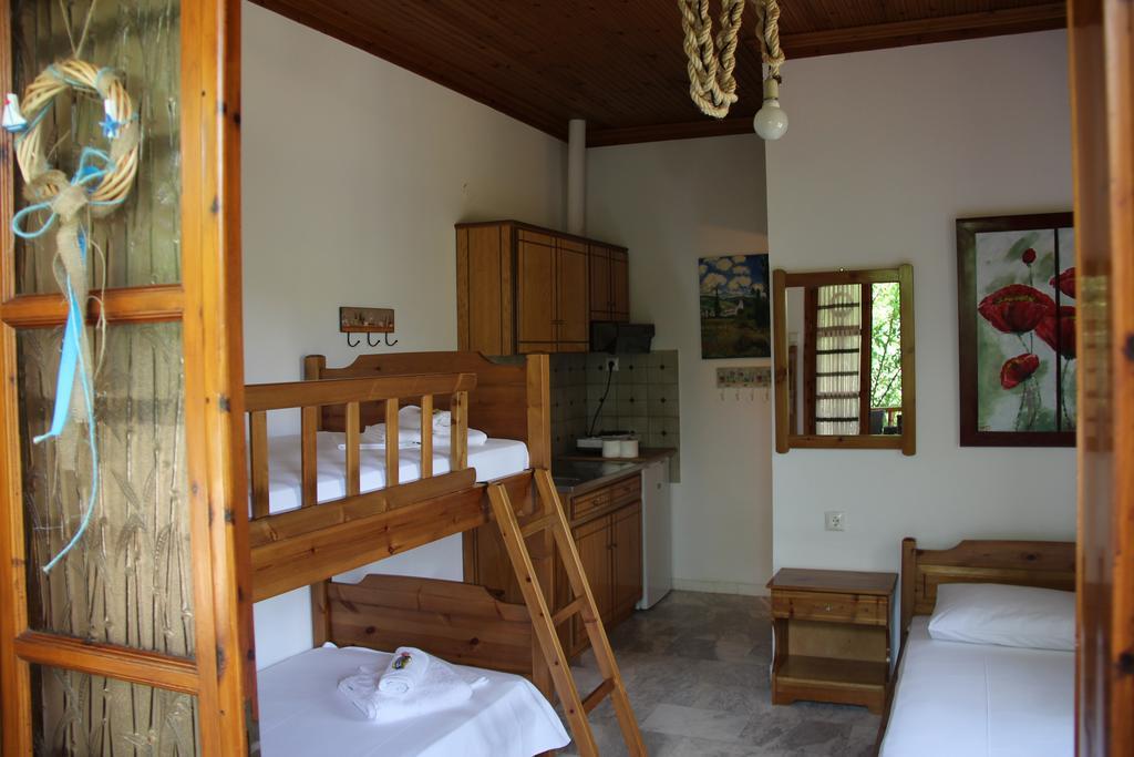 Ferienwohnung Patroudis House Skala Rachoni  Zimmer foto